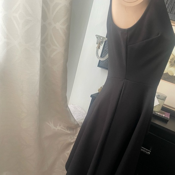 Elegant Black Asymmetrical top  size medium - Picture 2 of 6